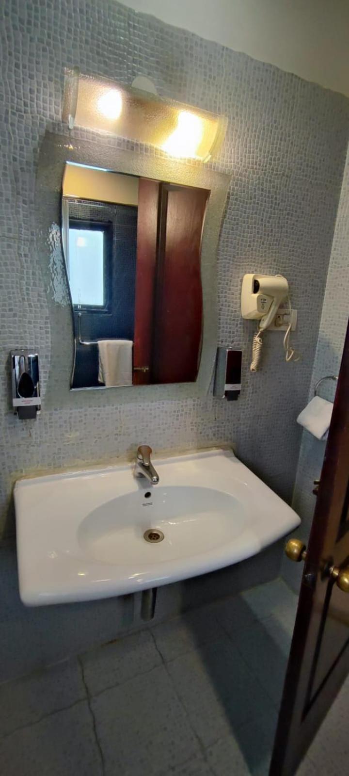 Shilton Suites Bengalúr Exteriér fotografie